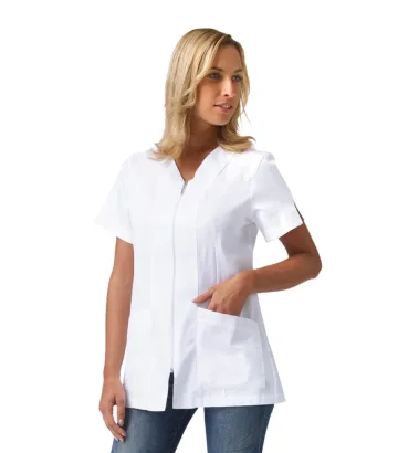 Casacca Daniela donna manica corta — Casacca Daniela donna manica corta Siggi, personalizzabile con ricamo. Settori: Centri estetici, Farmacie e Servizi, Infermieri e Assistenti, Negozi Commercio Servizi, Studi dentistici.